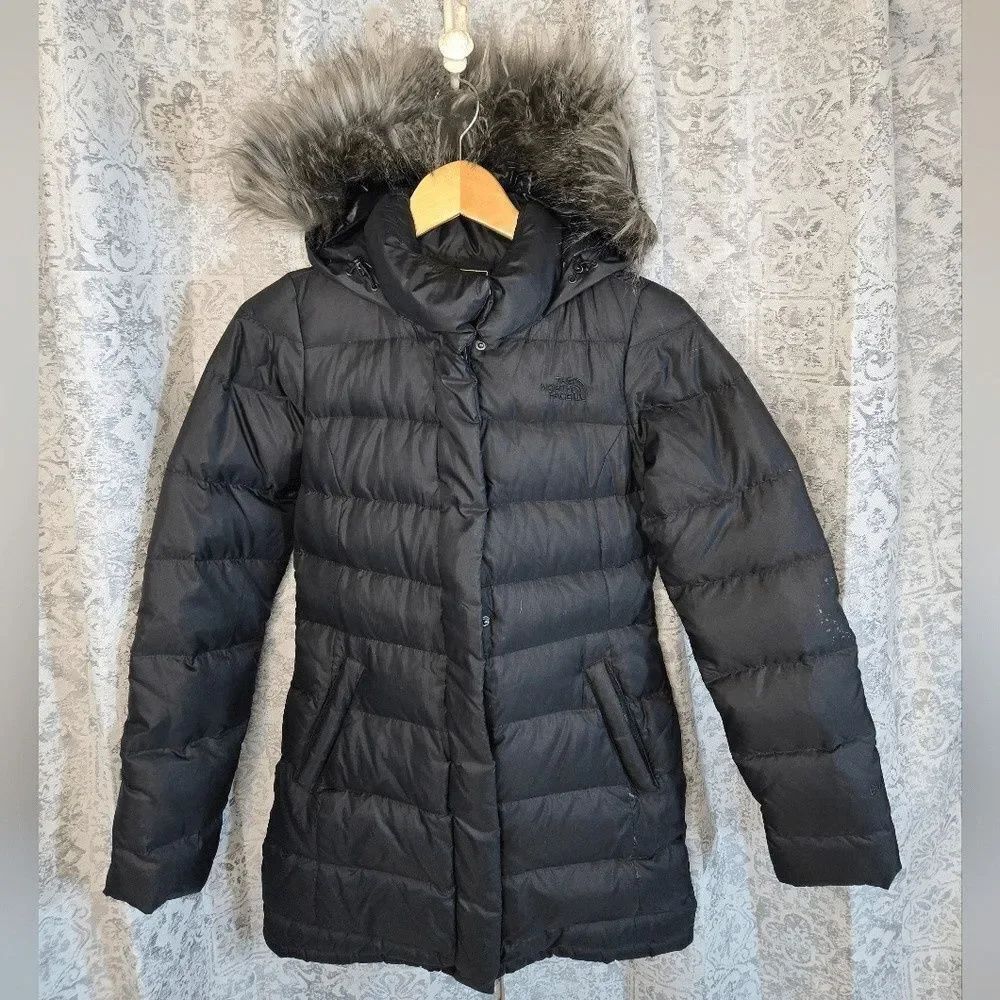 The North Face black Long Puffer Jacket Faux Fur lined hood women's xs down goos
